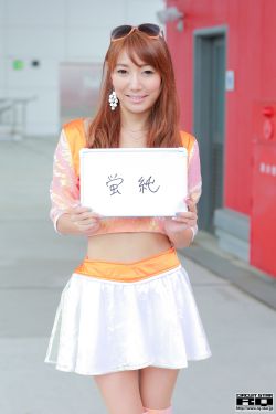 男人强吻美女